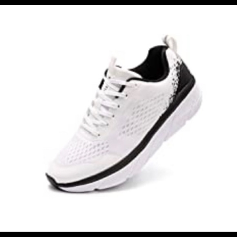 NEW Mens / Womens Athletic Shoes
